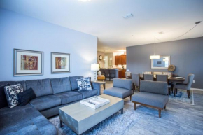 Luxury Vacation in this Gorgeous Vista Cay Condo